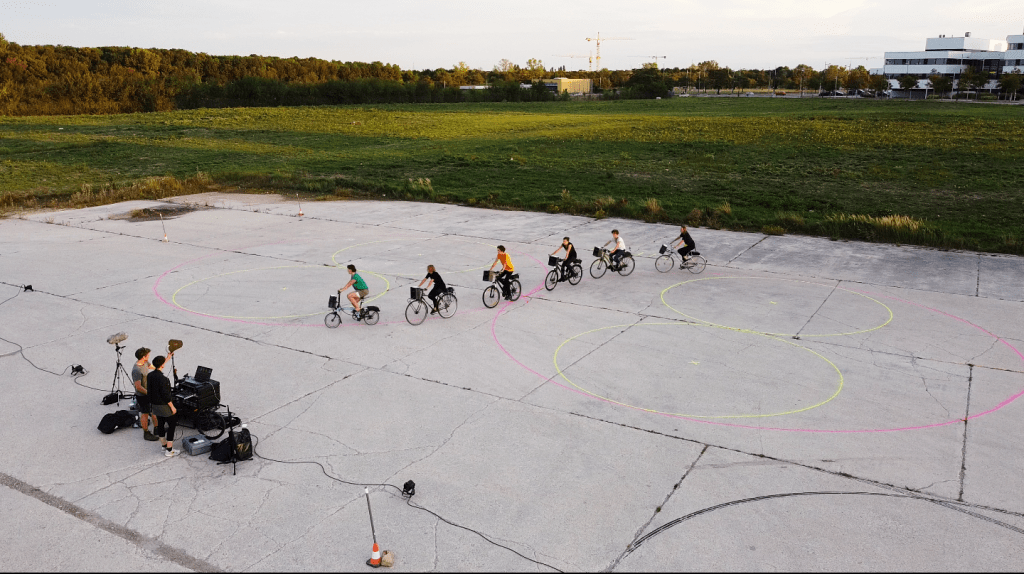 This image has an empty alt attribute; its file name is rad_performance_city_of_noise_foto_ioana_tarchila_3.png